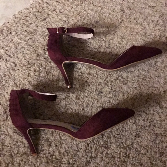 Glaze Shoes - Glaze Slightly Pointed-Toe Faux (Wine) 3” Heels